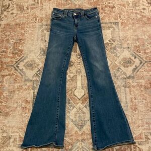 American Eagle Next Level Stretch Low Rise Flare ocean Blue Size 0